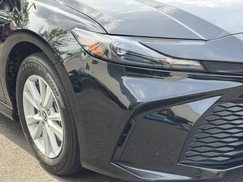 Used 2026 Toyota Camry LE FWD image 8