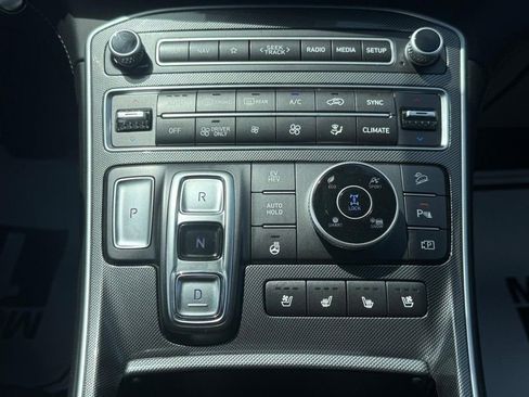 Used 2023 Hyundai Santa Fe Limited AWD/4WD image 20