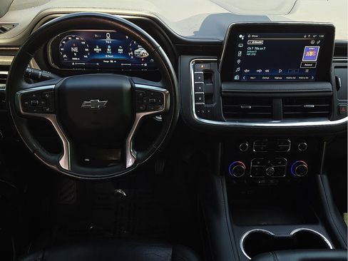 Used 2023 Chevrolet Tahoe Z71 w/ Luxury Package AWD/4WD image 12