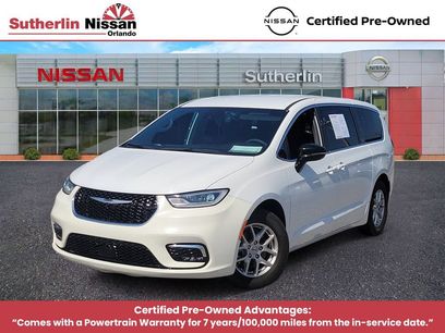 Used 2024 Chrysler Pacifica Touring