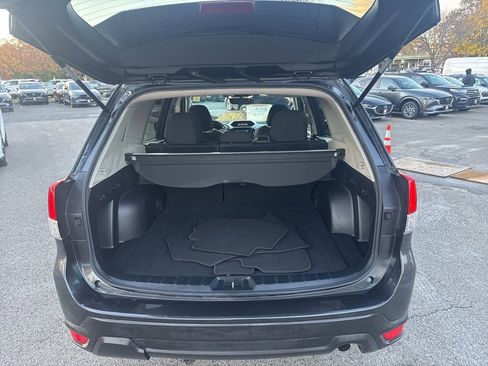 Used 2019 Subaru Forester Premium w/ All-Weather Package image 25