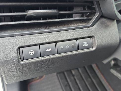 Certified 2023 Nissan Altima 2.0 SR image 11