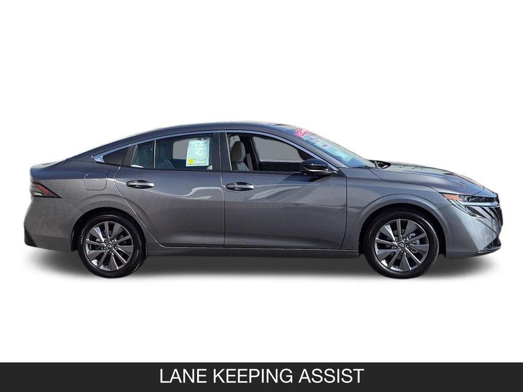 Certified 2026 Nissan Sentra SL w/ Floor Mat Package FWD image 6