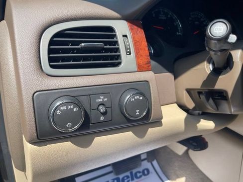 Used 2011 Chevrolet Tahoe LT AWD/4WD image 6