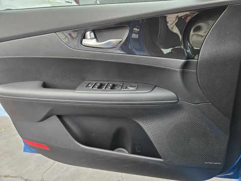 Used 2024 Kia Forte GT-Line w/ GT-Line Premium Package image 19