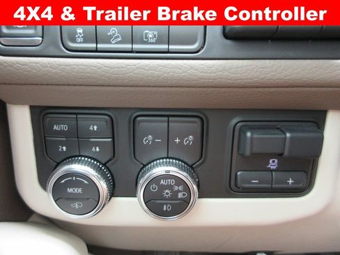 Certified 2024 GMC Yukon Denali w/ Max Trailering Package AWD/4WD image 23