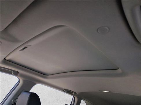 Used 2023 Honda CR-V EX-L image 15