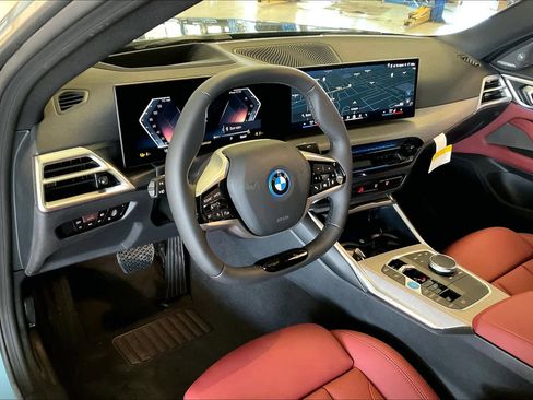 Used 2025 BMW i4 eDrive40 w/ Premium Package image 8