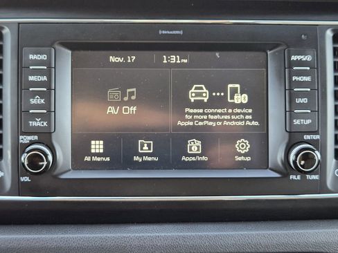 Used 2017 Kia Sedona LX w/ LX Essentials Premium Package image 16