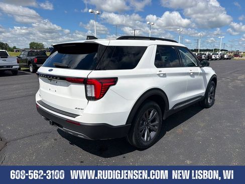 Used 2025 Ford Explorer Active w/ Active Comfort Package AWD/4WD image 5