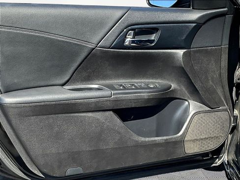 Used 2013 Honda Accord Sport image 18