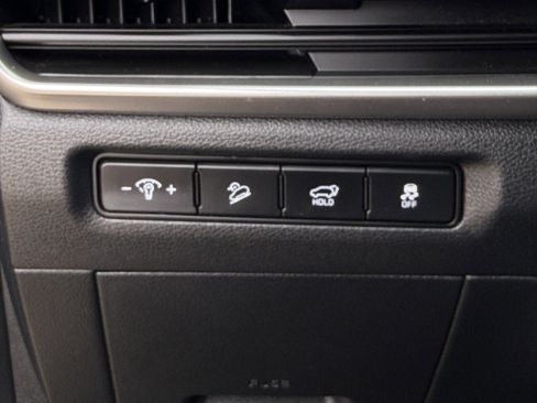 Used 2025 Kia Telluride S FWD image 24