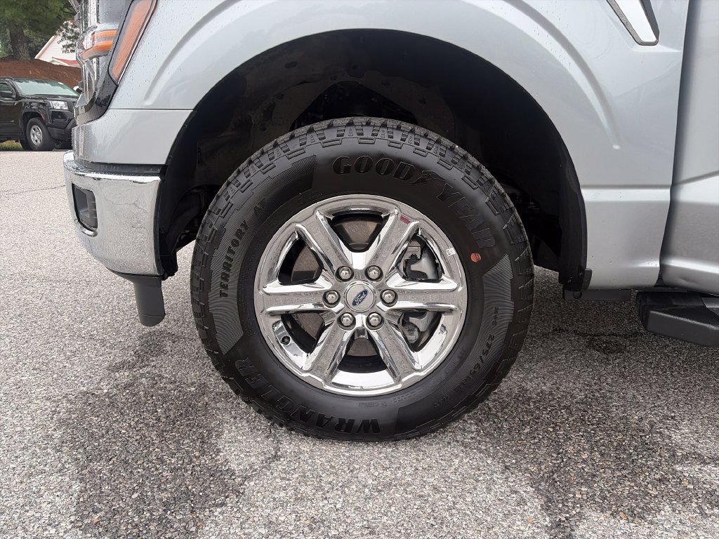 Used 2025 Ford F150 XLT w/ Equipment Group 301A Standard AWD/4WD image 26