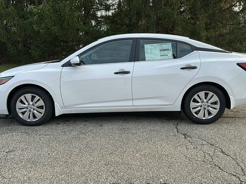 New 2025 Nissan Sentra S image 17