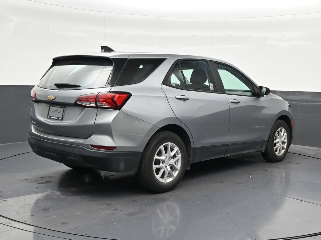 Used 2024 Chevrolet Equinox LS FWD image 5