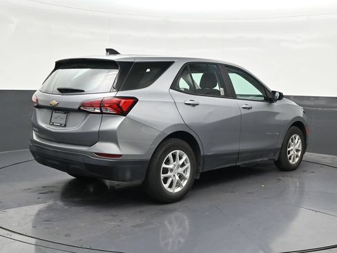 Used 2024 Chevrolet Equinox LS FWD image 5