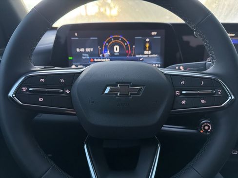 Used 2026 Chevrolet Equinox LT w/ Midnight Edition FWD image 10