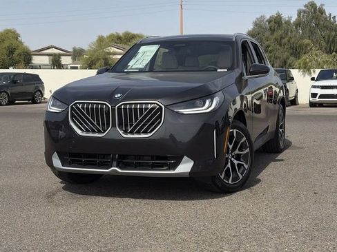 Used 2026 BMW X3 xDrive30i w/ Premium Package AWD/4WD image 3