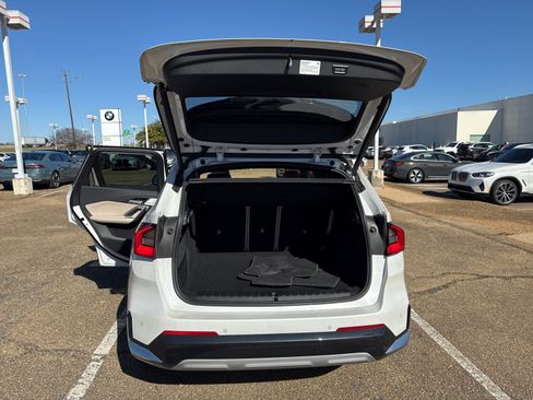 Certified 2023 BMW X1 xDrive28i w/ Premium Package image 11