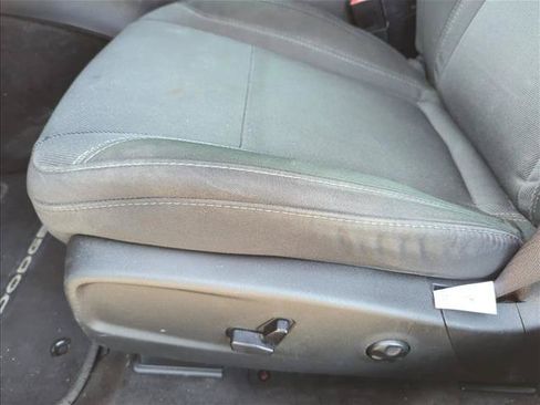 Used 2016 Dodge Charger SXT RWD image 12