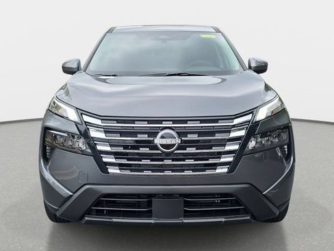 Certified 2026 Nissan Rogue SV FWD image 2