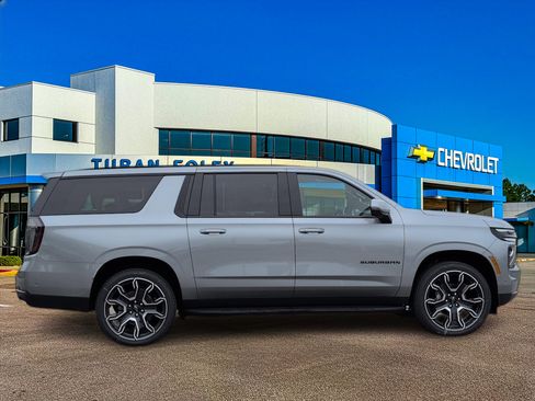 New 2026 Chevrolet Suburban RST image 7