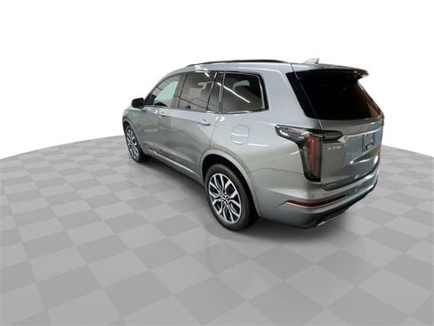 Certified 2024 Cadillac XT6 Sport w/ Technology Package image 6