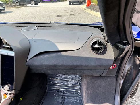 Used 2026 McLaren 750S Spider RWD image 14