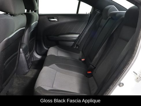 Used 2016 Dodge Charger SXT w/ Blacktop Package RWD image 8