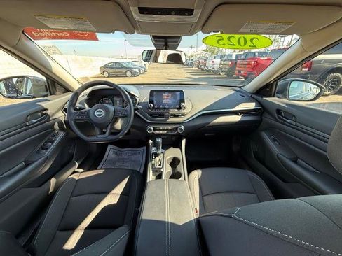 Certified 2025 Nissan Altima 2.5 S image 13