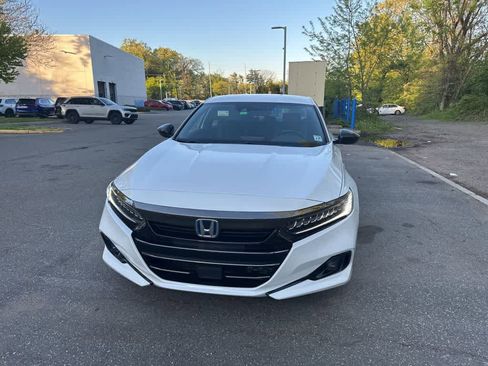 Used 2022 Honda Accord Sport image 7
