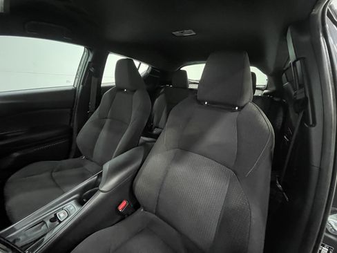 Used 2018 Toyota C-HR XLE image 12