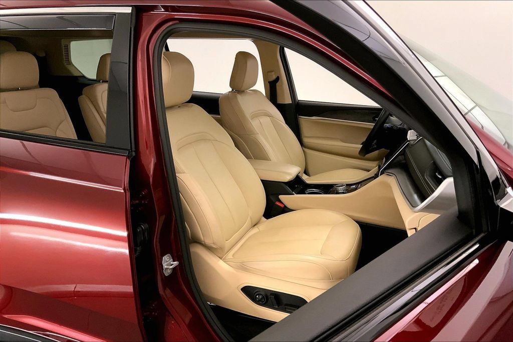 Used 2022 Jeep Grand Cherokee L Limited AWD/4WD image 6