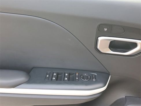 Certified 2025 Kia K4 GT-Line Turbo image 17