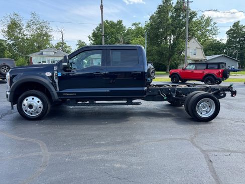 Used 2025 Ford F450 Lariat AWD/4WD image 4
