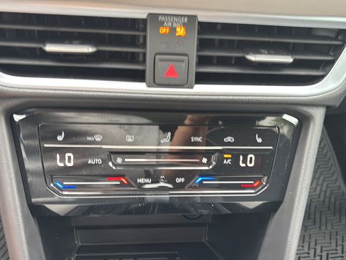 New 2026 Volkswagen Taos SE FWD image 26