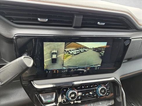 New 2026 GMC Sierra 2500 AT4 w/ AT4 Premium Plus Package AWD/4WD image 12