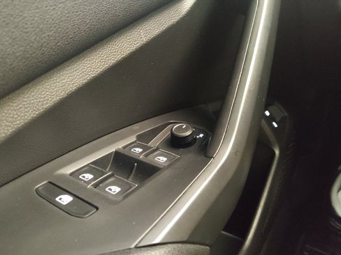 Used 2021 Volkswagen Jetta S FWD image 27