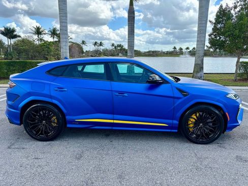 Used 2025 Lamborghini Urus Performante AWD/4WD image 5