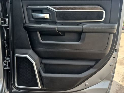 Used 2020 RAM 2500 Laramie image 30
