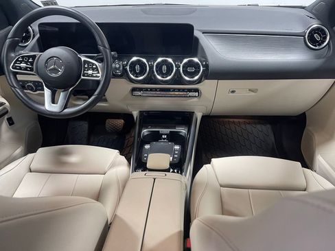 Used 2023 Mercedes-Benz GLA 250 4MATIC image 29