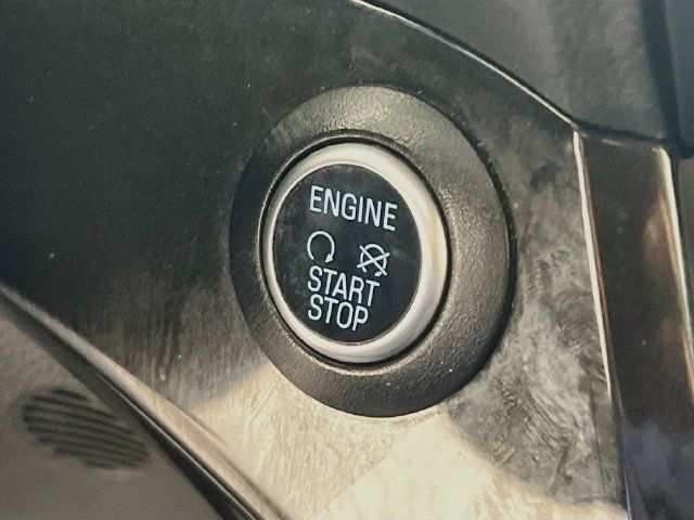 Used 2018 Ford Escape Titanium w/ Ford Safe & Smart Package FWD image 19