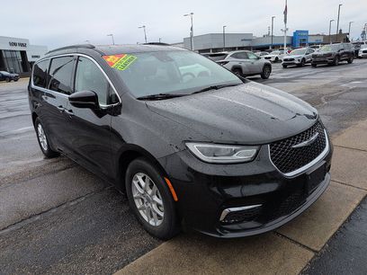 Used 2022 Chrysler Pacifica Touring-L