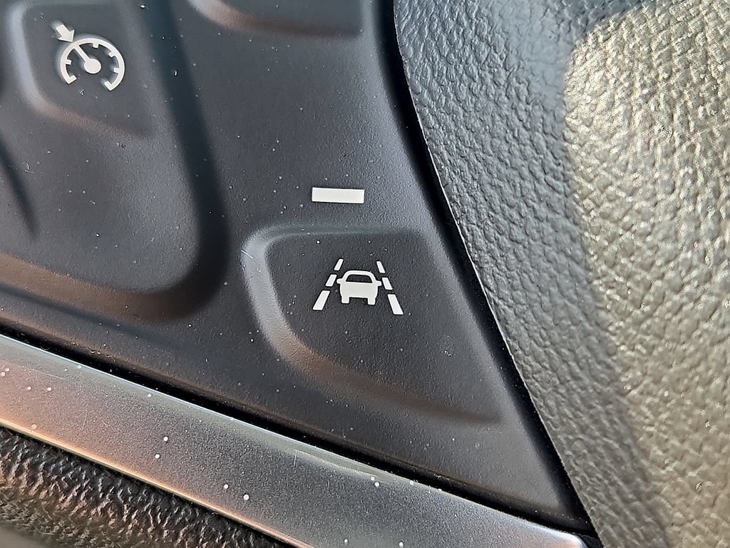 Used 2021 Chevrolet Equinox LS AWD/4WD image 27