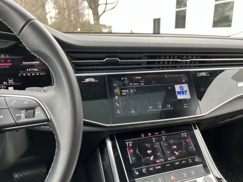 Used 2025 Audi Q7 Premium Plus w/ Premium Plus Package image 18