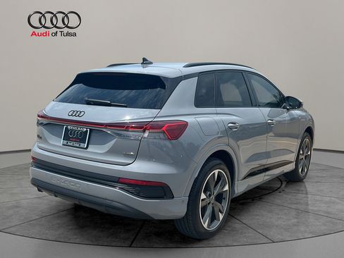 Used 2024 Audi Q4 e-tron Premium Plus w/ Premium Plus AWD/4WD image 7