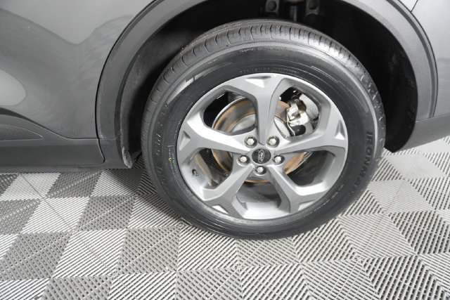 Used 2025 Ford Escape ST-Line FWD image 18