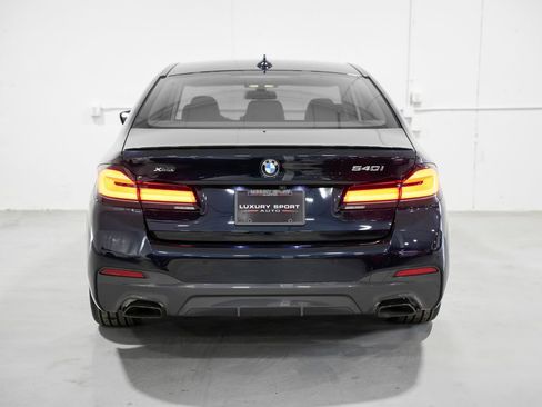 Used 2023 BMW 540i xDrive w/ Executive Package image 4