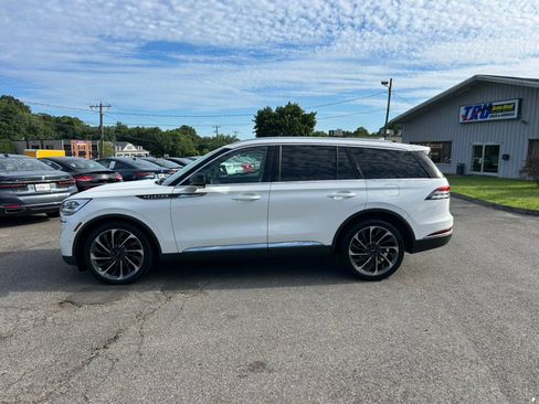 Used 2020 Lincoln Aviator Reserve w/ Equipment Group 202A AWD/4WD image 3