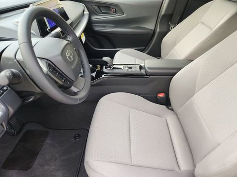 New 2026 Toyota Prius LE FWD image 9